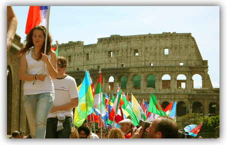 Roma-bandiere-per-la-pace-2010